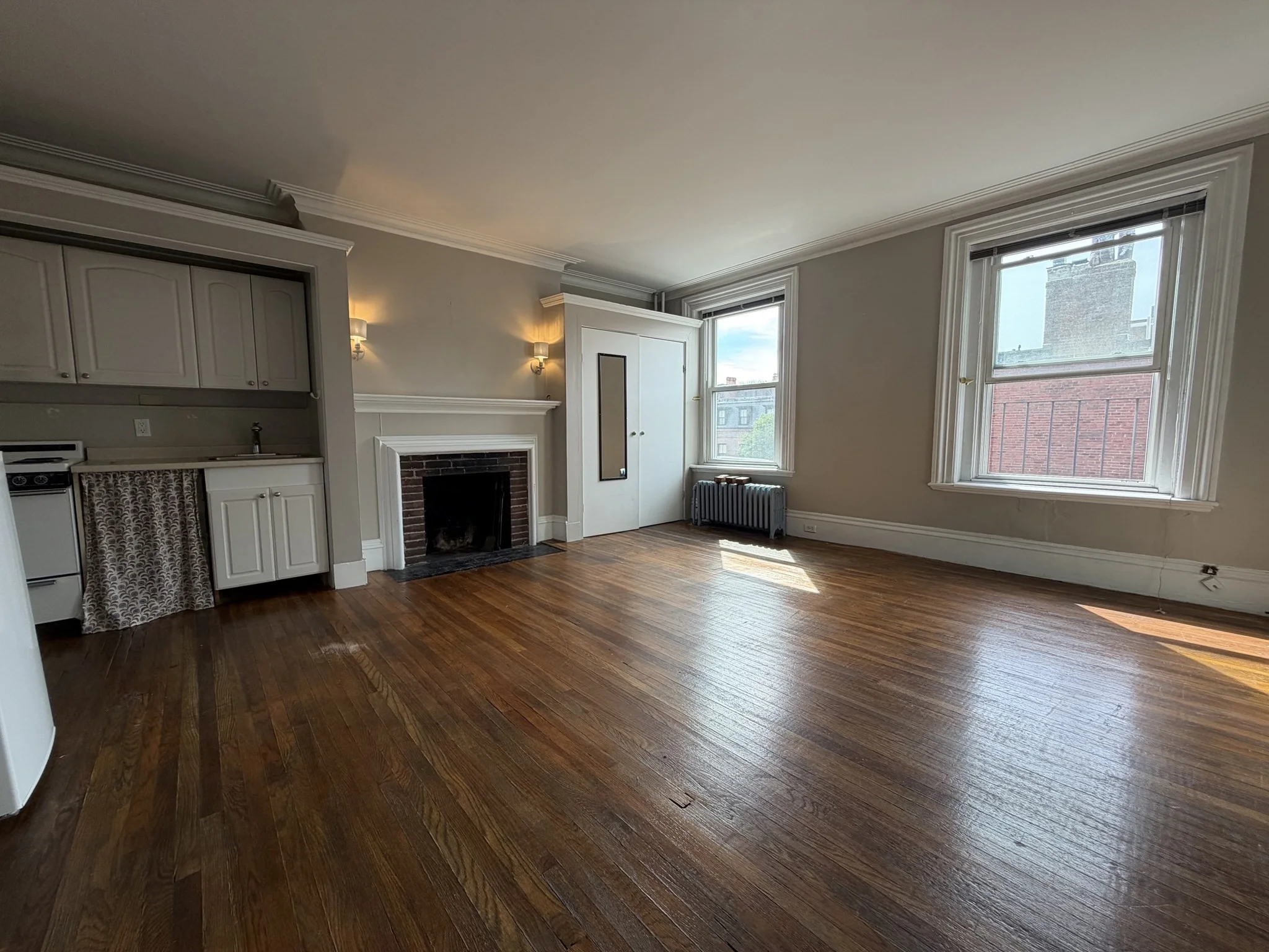 Studio bed, 1 bath apartment for rent at 98 Charles St Unit 12A, Beacon Hill