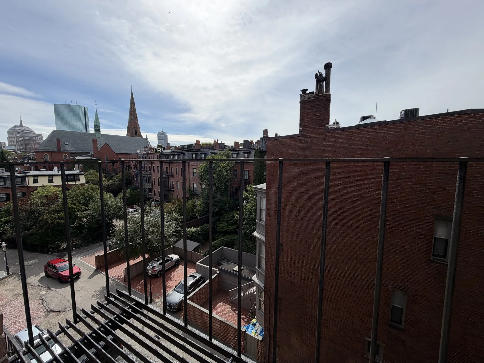 Studio bed, 1 bath apartment for rent at 98 Charles St Unit 12A, Beacon Hill — photo 5 of 7