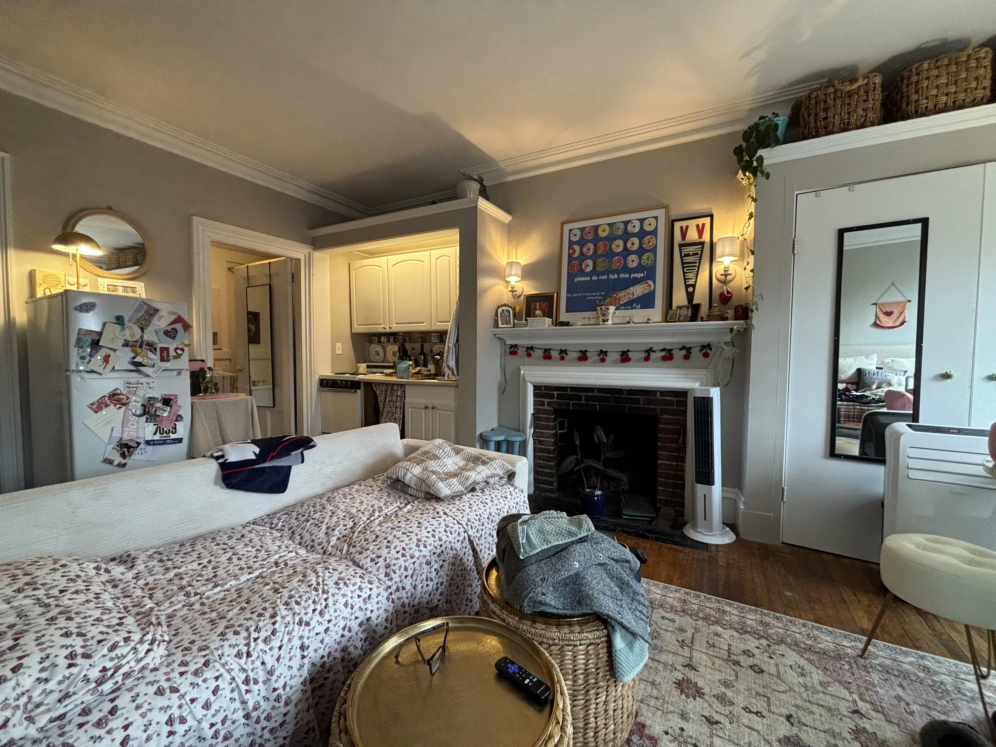 Studio bed, 1 bath apartment for rent at 98 Charles St Unit 12A, Beacon Hill — photo 4 of 9