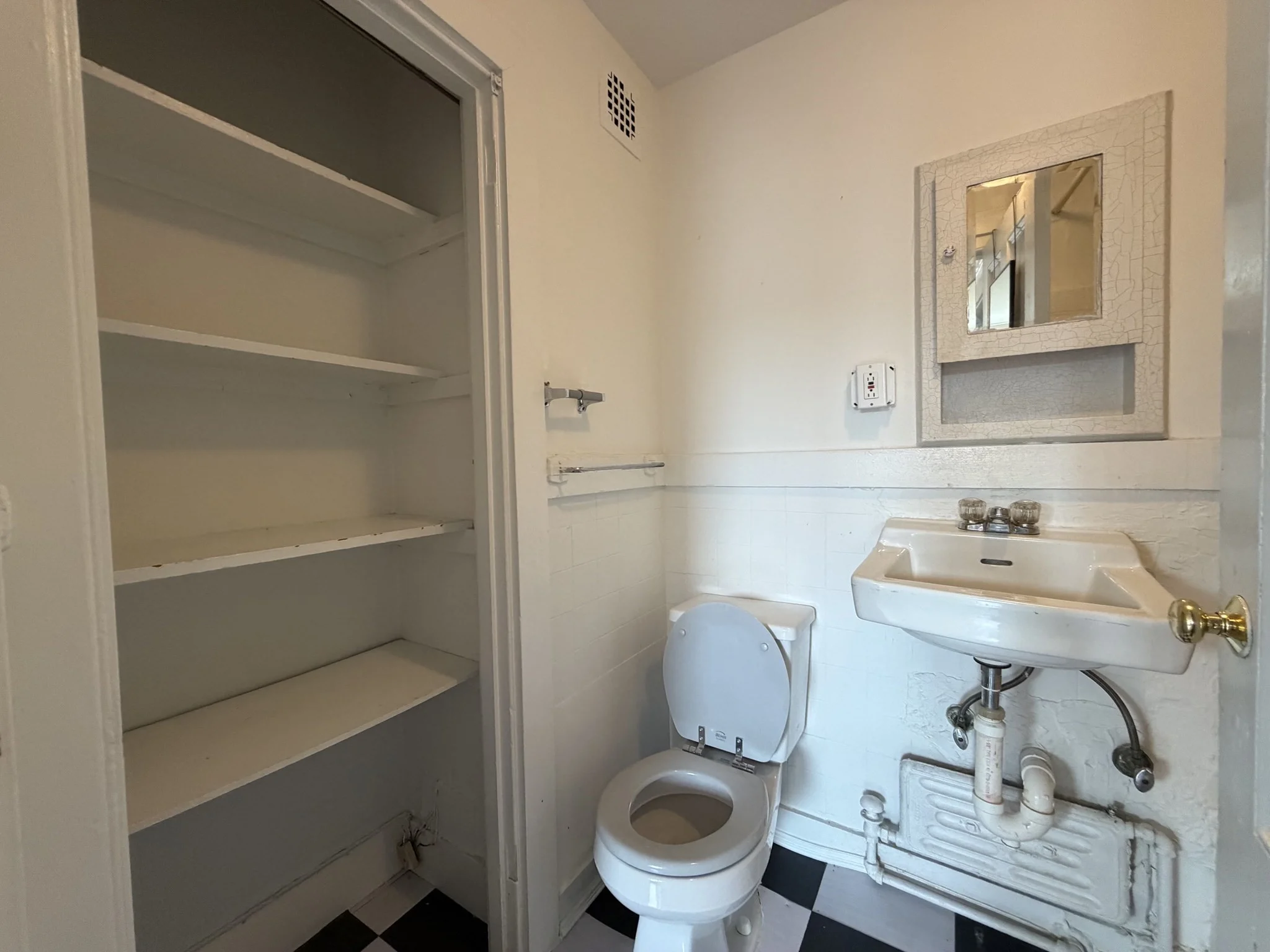 Studio bed, 1 bath apartment for rent at 98 Charles St Unit 12A, Beacon Hill — photo 6 of 7