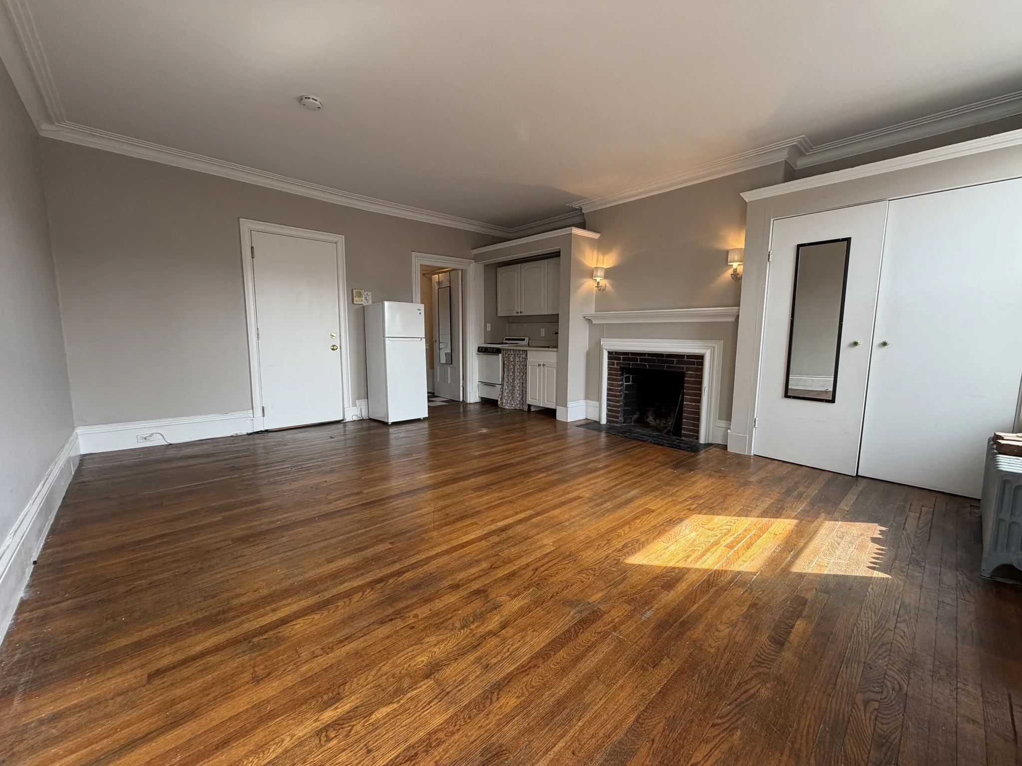 Studio bed, 1 bath apartment for rent at 98 Charles St Unit 12A, Beacon Hill — photo 4 of 7