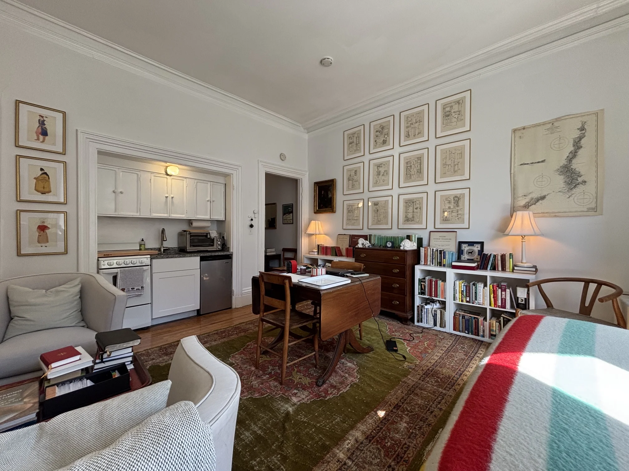 Studio bed, 1 bath apartment for rent at 98 Charles St Unit 3, Beacon Hill — photo 4 of 9