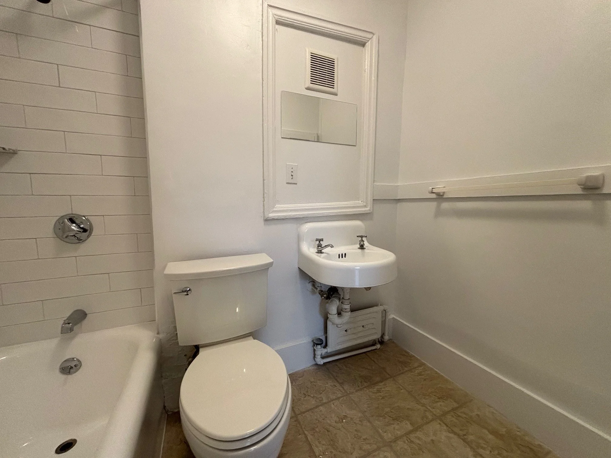 Studio bed, 1 bath apartment for rent at 98 Charles St Unit 8, Beacon Hill — photo 6 of 10