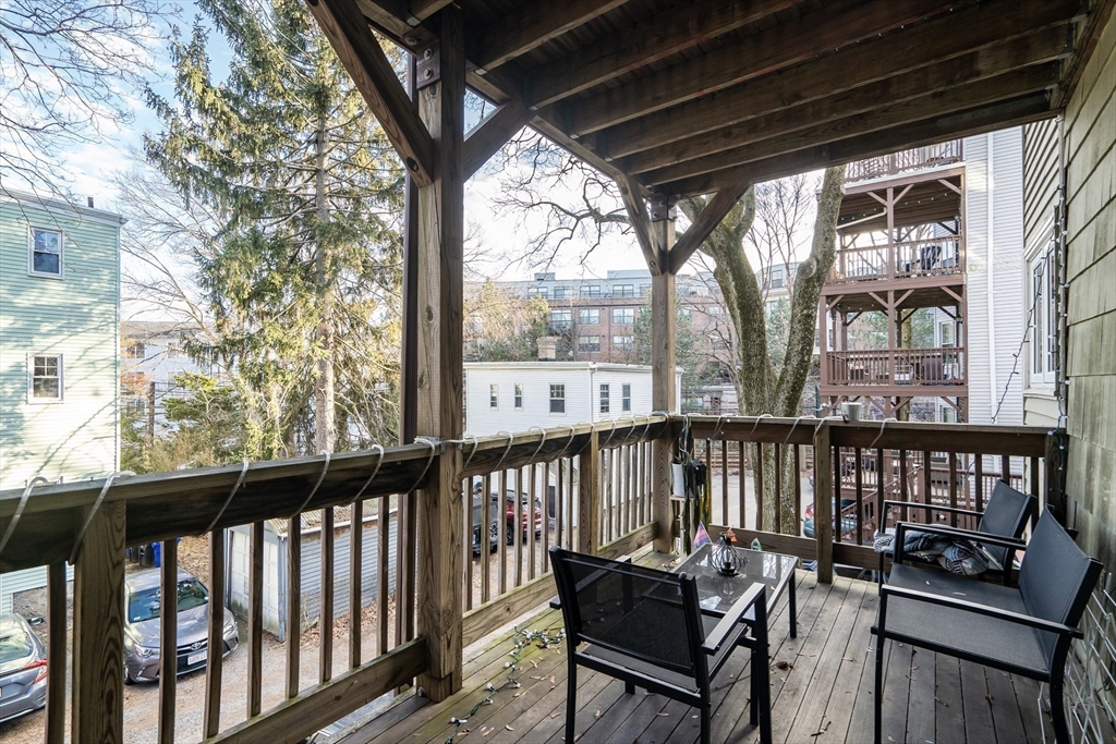 4 bed, 1 bath apartment for rent at 98 Cypress St Unit 1, Emerson Gardens — photo 9 of 12