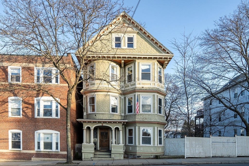 4 bed, 1 bath apartment for rent at 98 Cypress St Unit 1, Emerson Gardens — photo 12 of 12