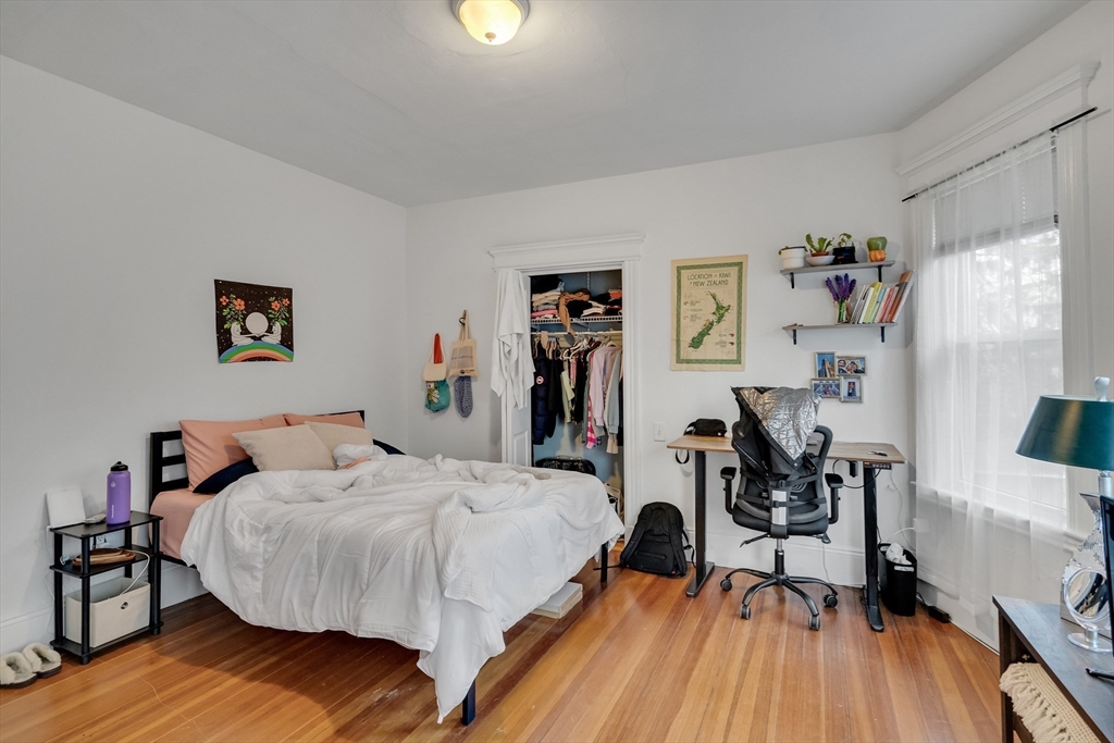 4 bed, 1 bath apartment for rent at 98 Cypress St Unit 1, Emerson Gardens — photo 2 of 12