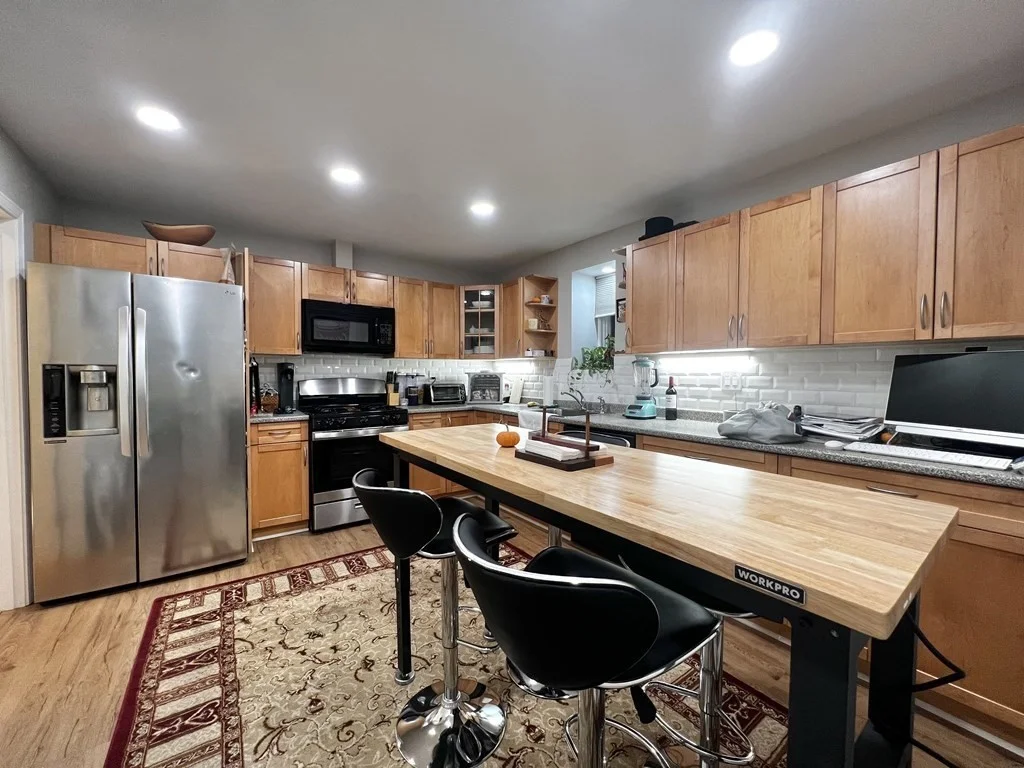 2 bed, 1 bath apartment for rent at 98 Cypress Unit G, Brookline — photo 1 of 12