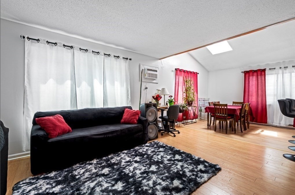 2 bed, 1 bath apartment for rent at 98 Eastern Ave Unit 403, Worcester — photo 8 of 18