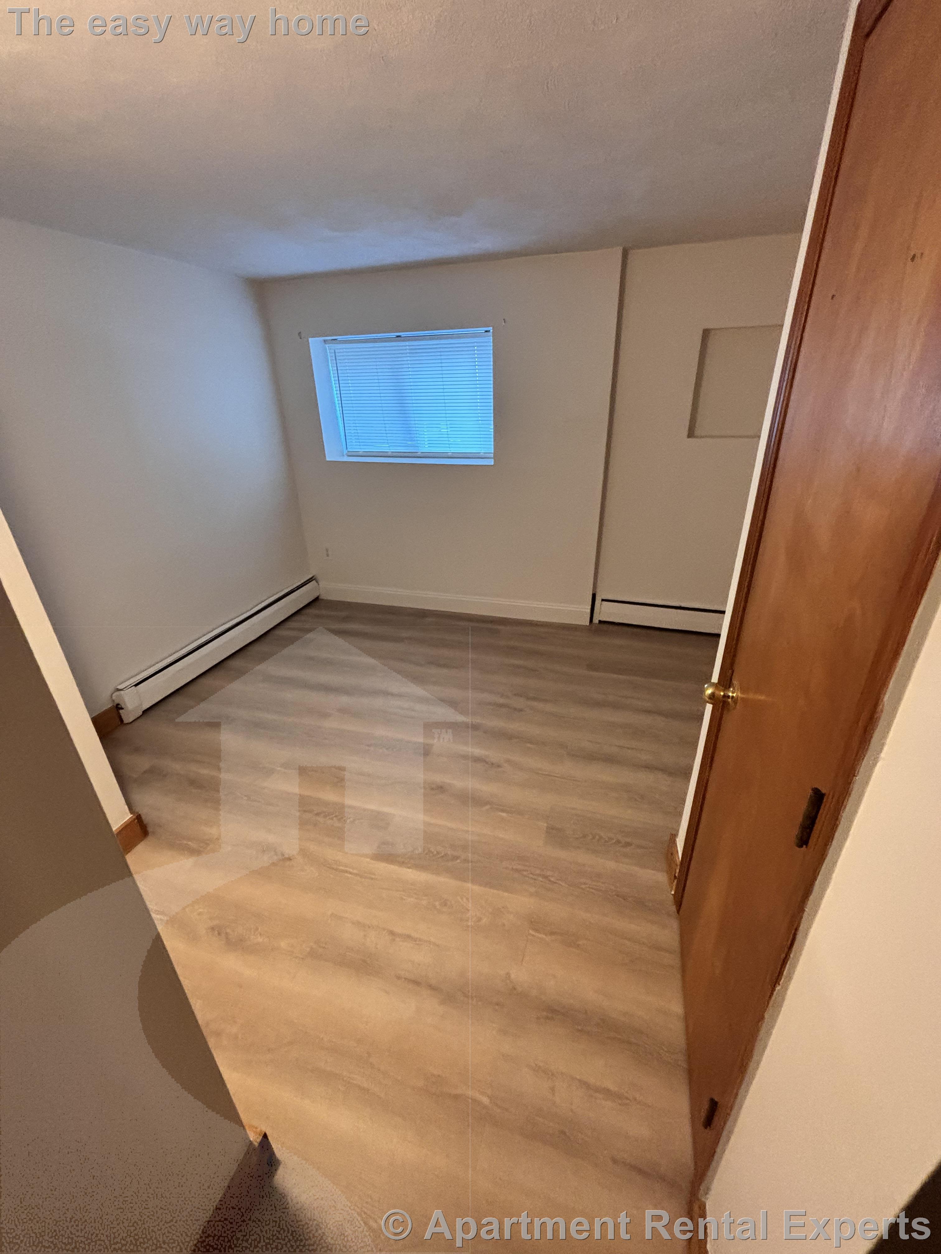 3 bed, 2 bath apartment for rent at 98 Edward St Unit Front, Tufts — photo 15 of 23