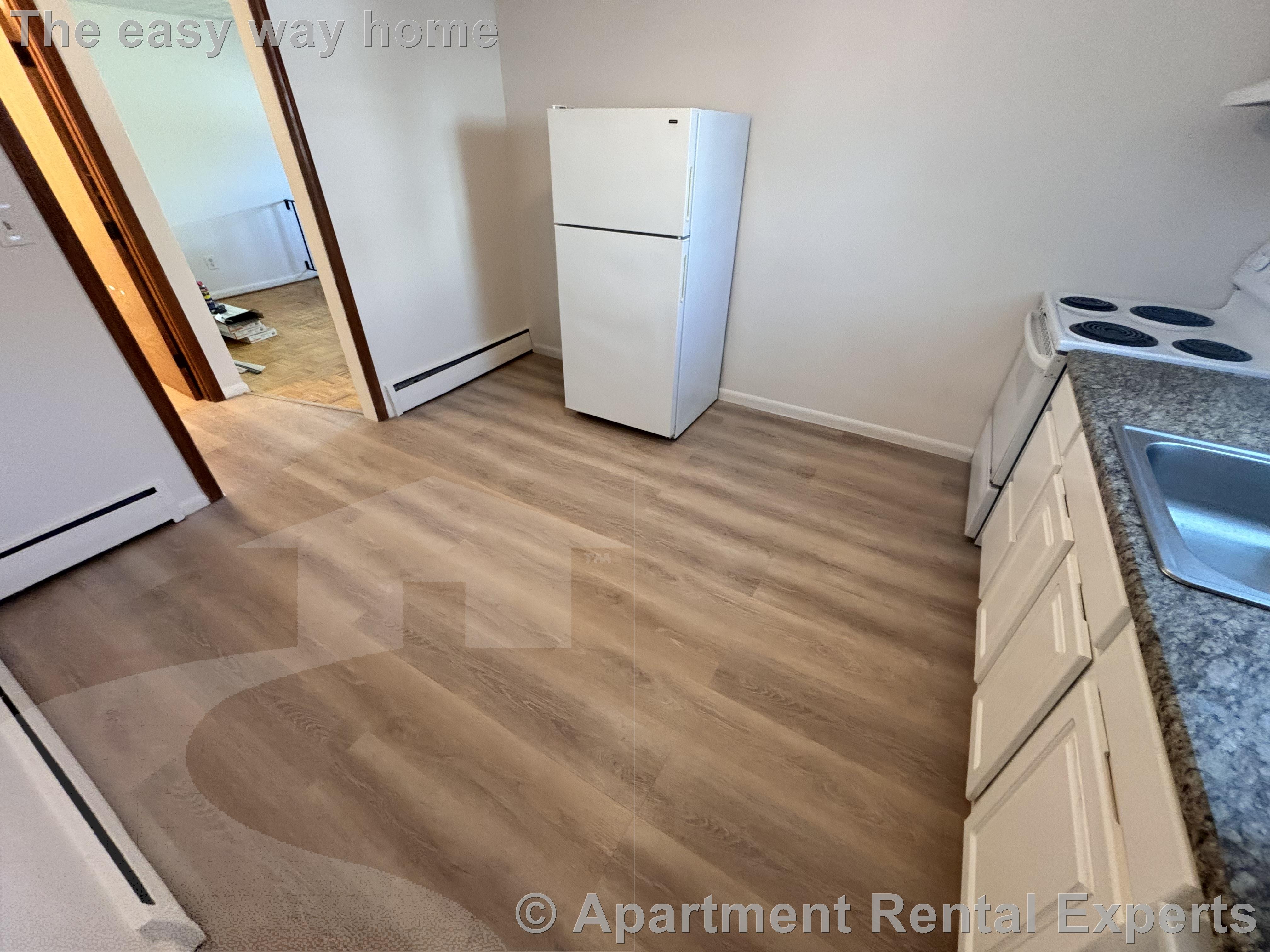 3 bed, 2 bath apartment for rent at 98 Edward St Unit Front, Tufts — photo 3 of 23