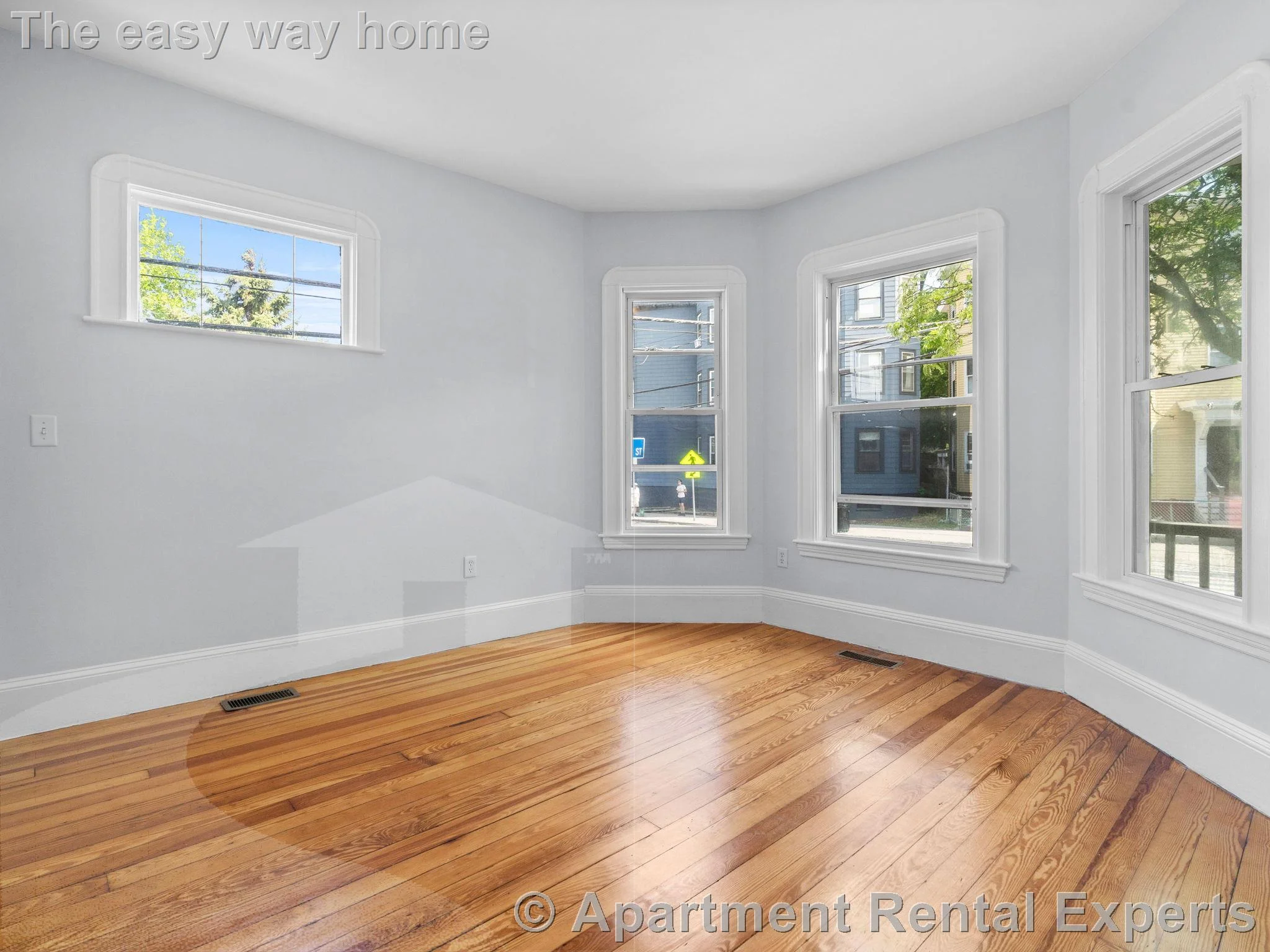 7 bed, 2 bath apartment for rent at 98 Elm St Unit 1, Porter Square — photo 4 of 18