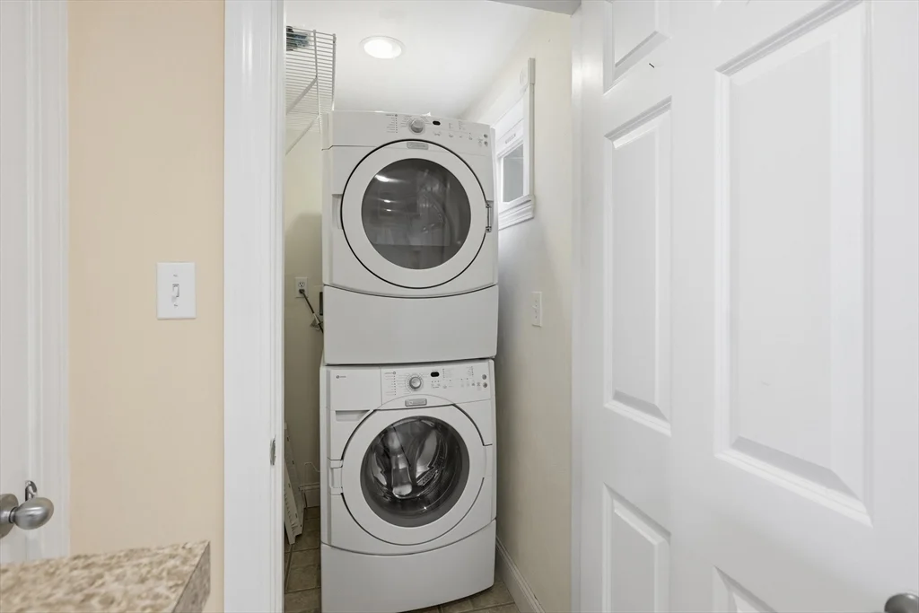 2 bed, 1 bath apartment for rent at 98 Grove St, Melrose — photo 17 of 30
