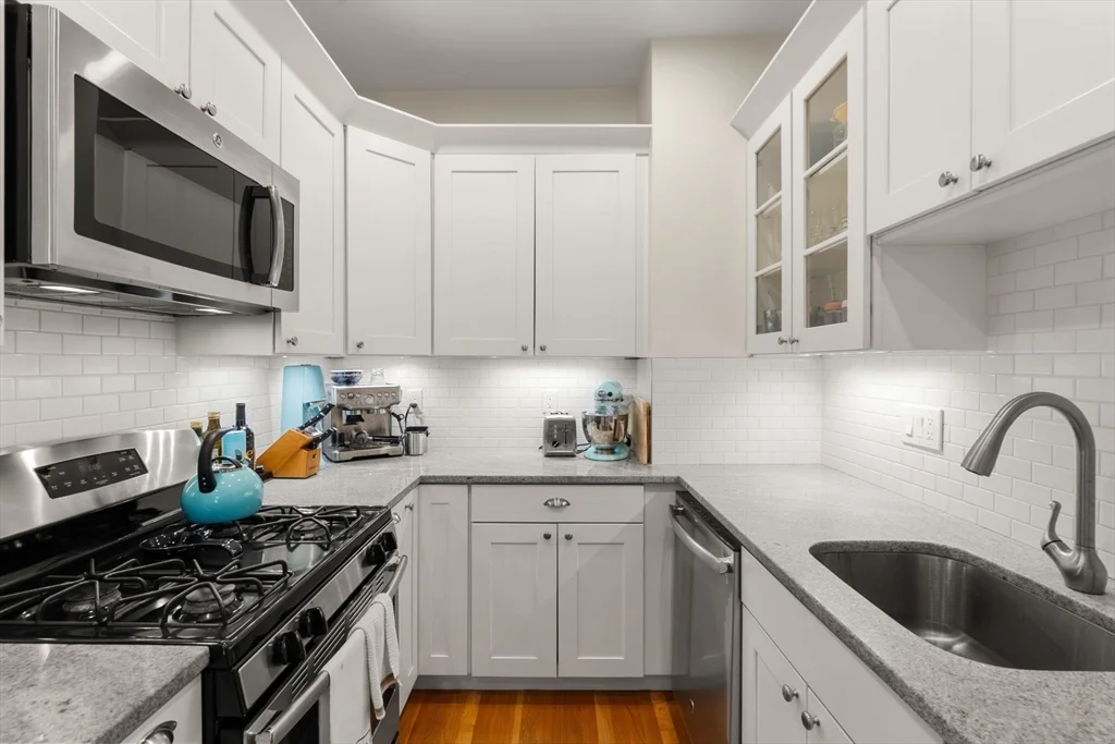 2 bed, 2 bath apartment for rent at 98 High St Unit 1, Charlestown — photo 9 of 22
