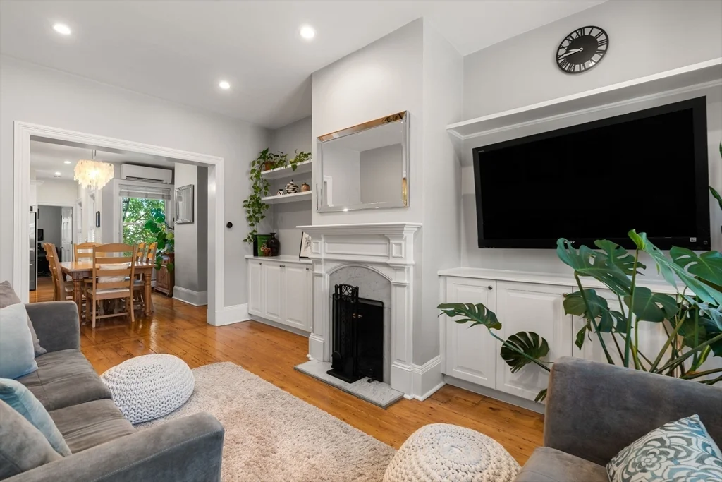2 bed, 2 bath apartment for rent at 98 High St Unit 1, Charlestown — photo 2 of 22