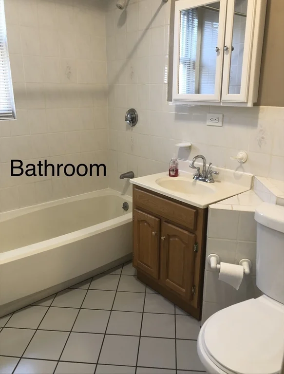 3 bed, 1 bath apartment for rent at 98 Irving Unit 2, Everett — photo 6 of 12
