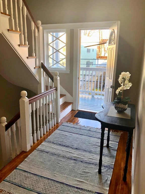 3 bed, 1 bath apartment for rent at 98 Irving Unit 2, Everett