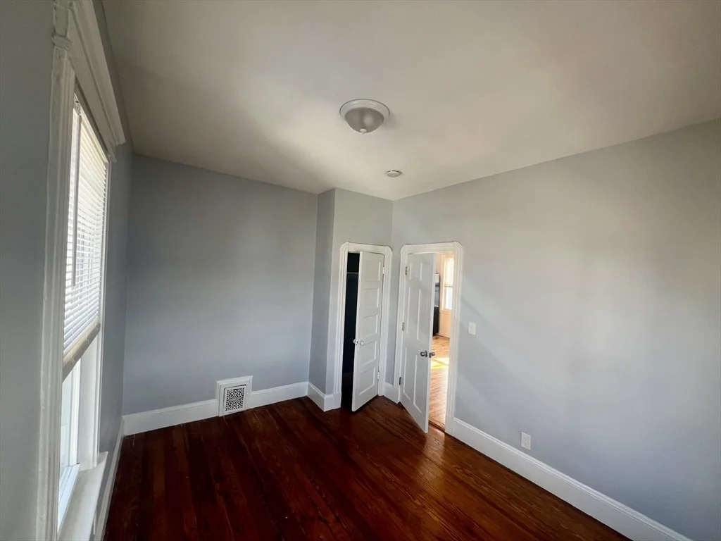 3 bed, 1 bath apartment for rent at 98 Irving Unit 3, Everett — photo 35 of 35
