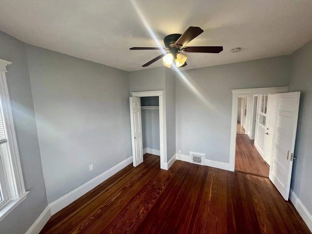 3 bed, 1 bath apartment for rent at 98 Irving Unit 3, Everett — photo 23 of 35