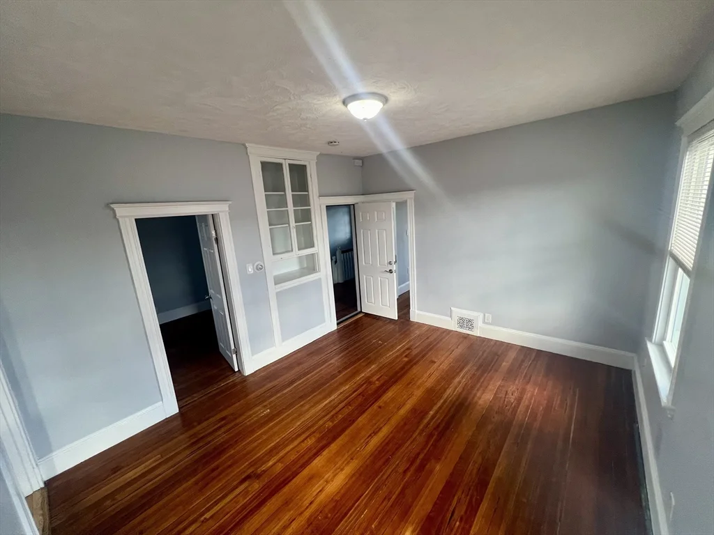 3 bed, 1 bath apartment for rent at 98 Irving Unit 3, Everett — photo 22 of 35