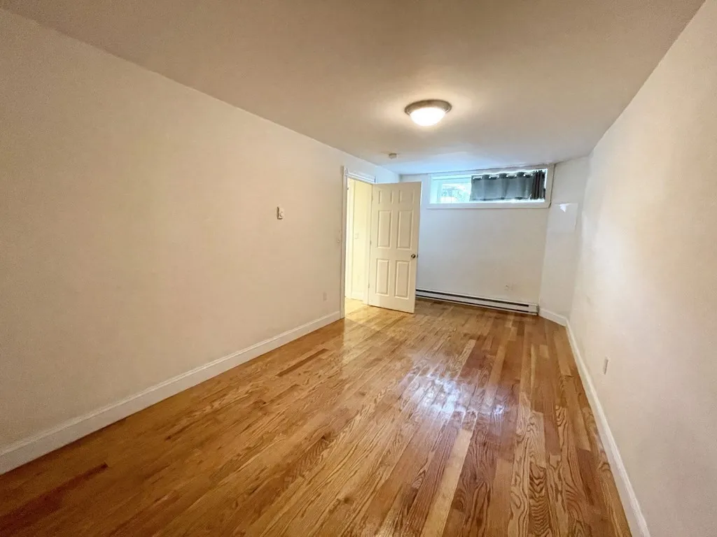 5 bed, 2 bath apartment for rent at 98 L Unit Street, South Boston — photo 13 of 19
