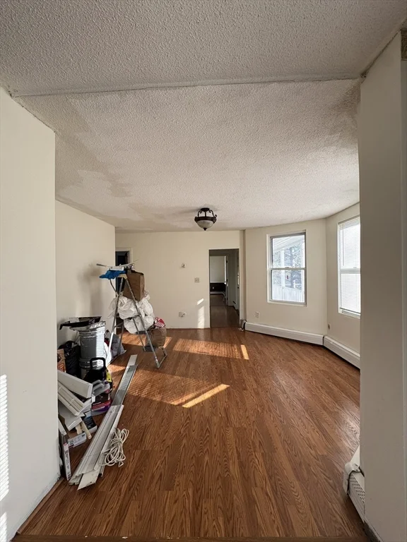 4 bed, 1 bath apartment for rent at 98 Lafayette Park Unit 2, Lynn — photo 7 of 18