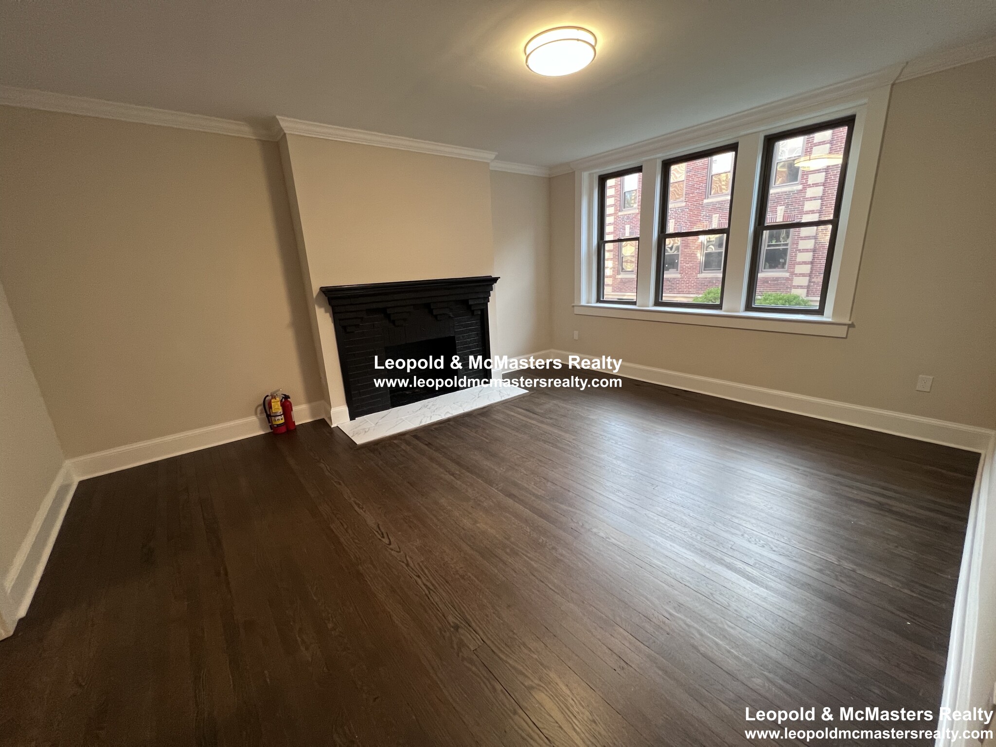 3 bed, 1 bath apartment for rent at 98 Longwood Ave Unit 6, Coolidge Corner — photo 2 of 15