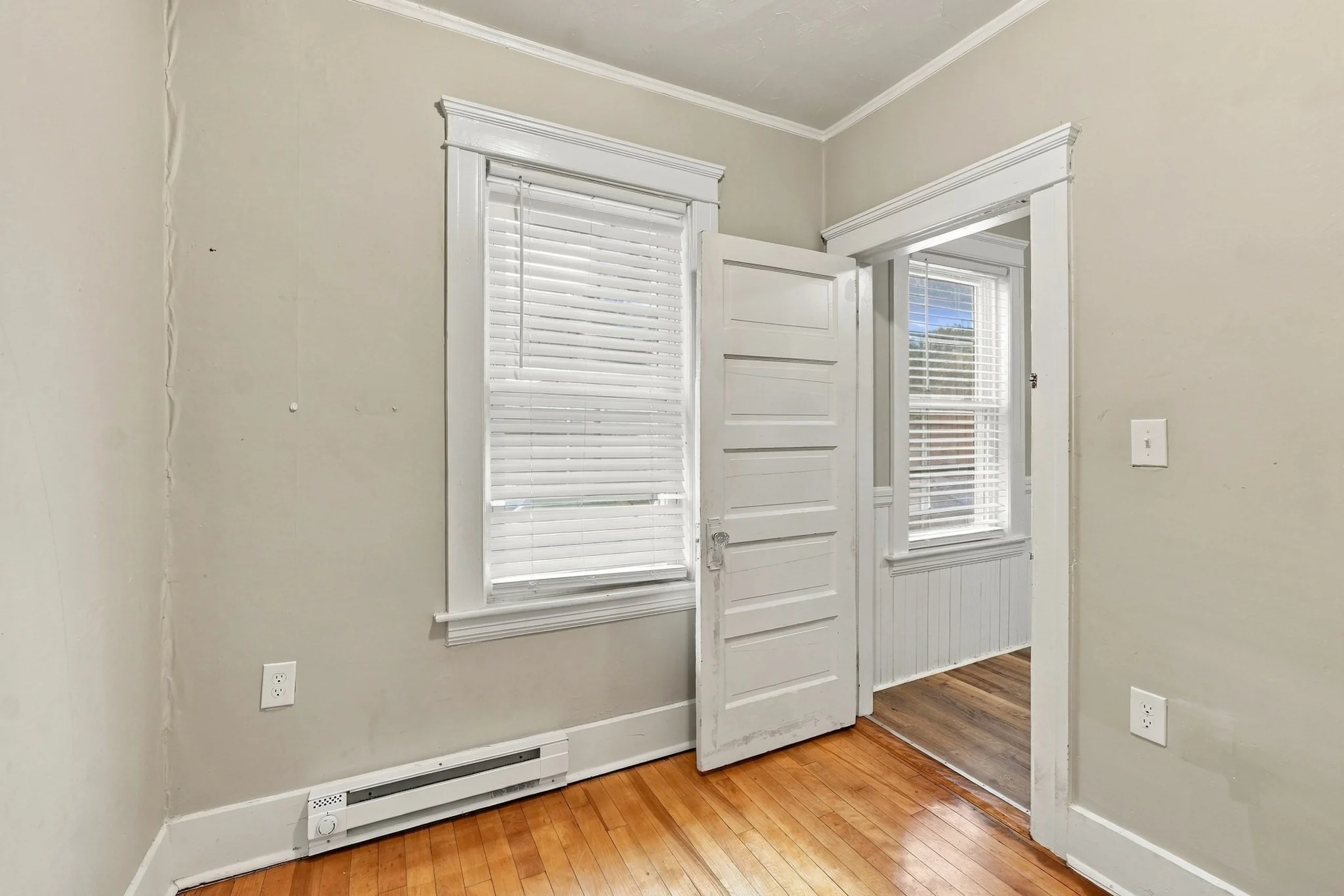 3 bed, 1 bath apartment for rent at 98 Lovell St Unit 2, Worcester — photo 17 of 23