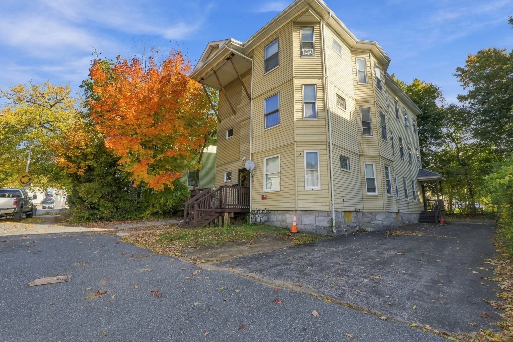 3 bed, 1 bath apartment for rent at 98 Lovell St Unit 2, Worcester — photo 23 of 23