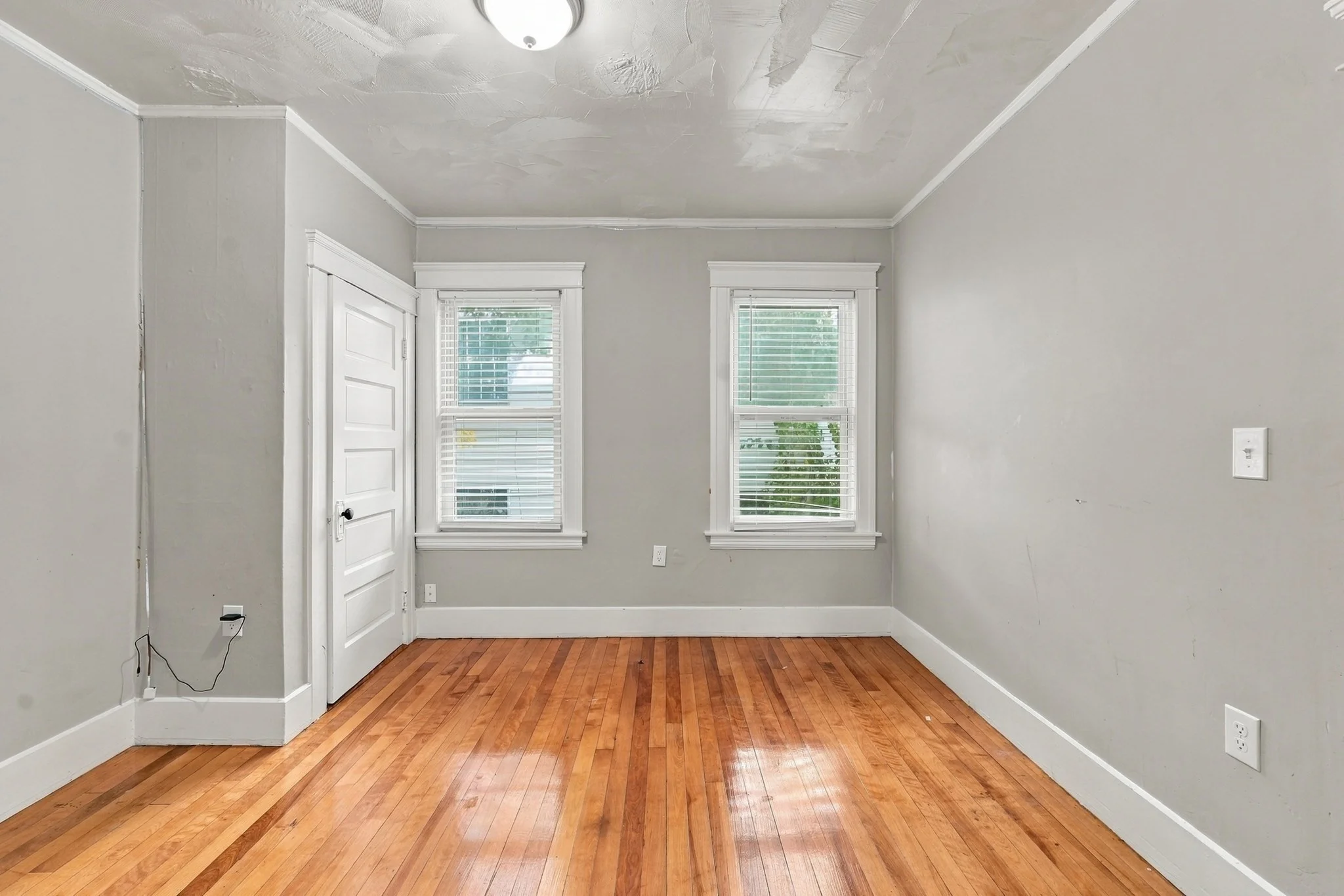 3 bed, 1 bath apartment for rent at 98 Lovell St Unit 2, Worcester — photo 14 of 23