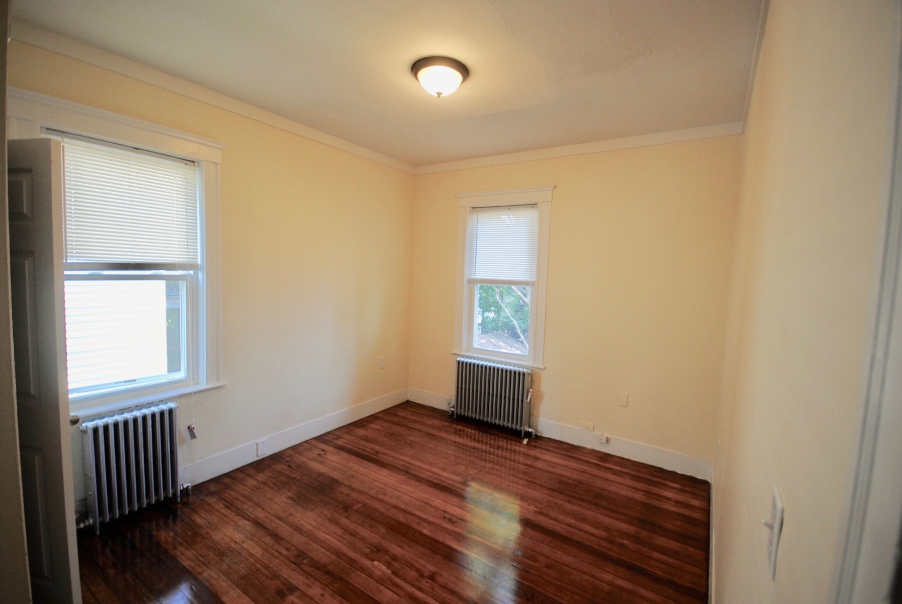 4 bed, 2 bath apartment for rent at 98 Montebello Rd Unit 1, Jamaica Plain — photo 8 of 8