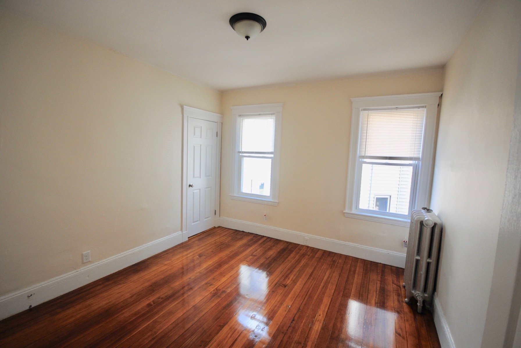 4 bed, 2 bath apartment for rent at 98 Montebello Rd Unit 1, Jamaica Plain — photo 7 of 8