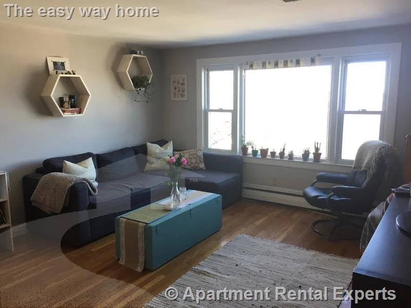 2 bed, 1 bath apartment for rent at 98 Moreland St Unit 4, Winter Hill