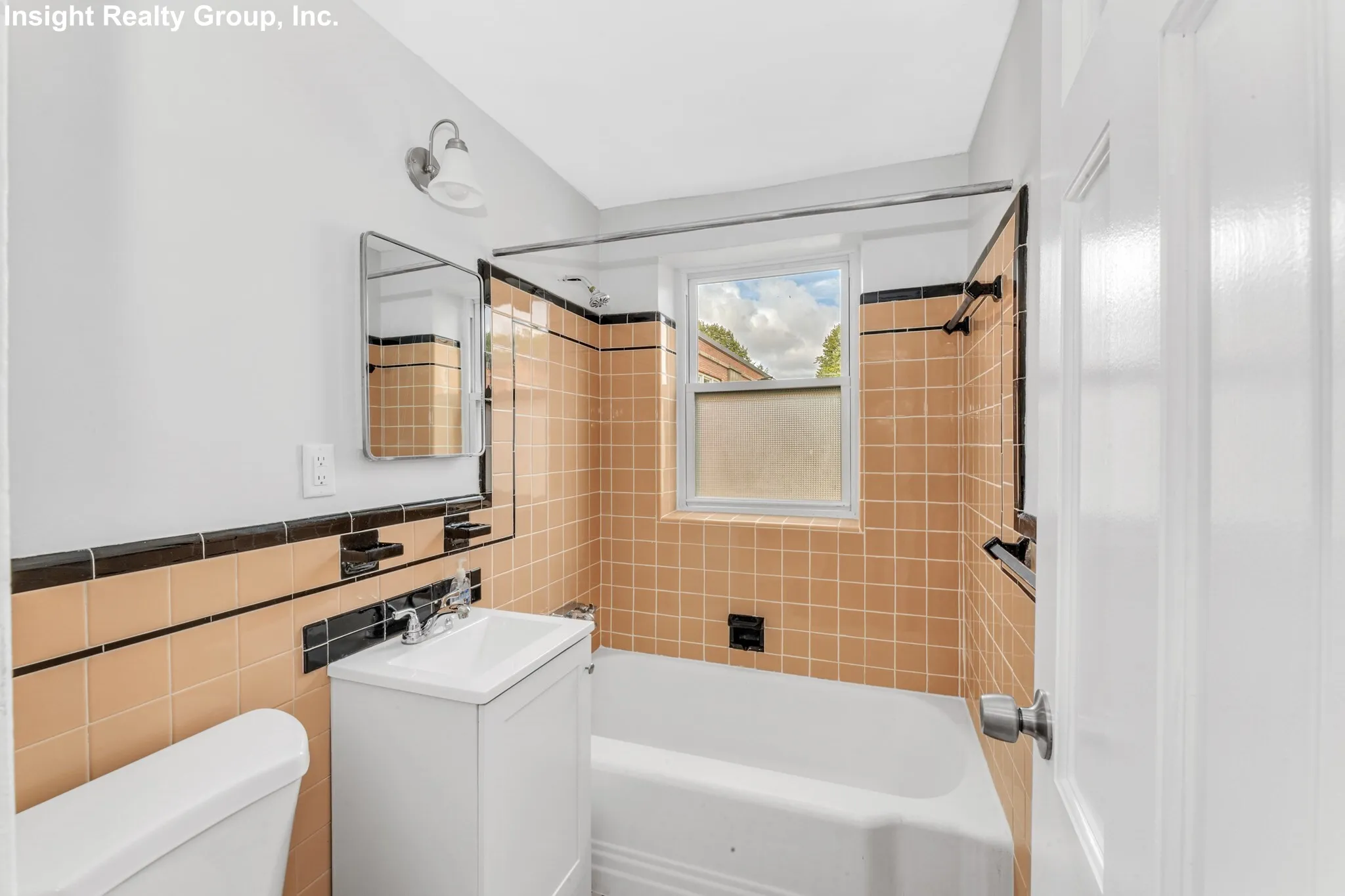 2 bed, 1 bath apartment for rent at 98 Morton St Unit 57, Jamaica Plain — photo 9 of 10