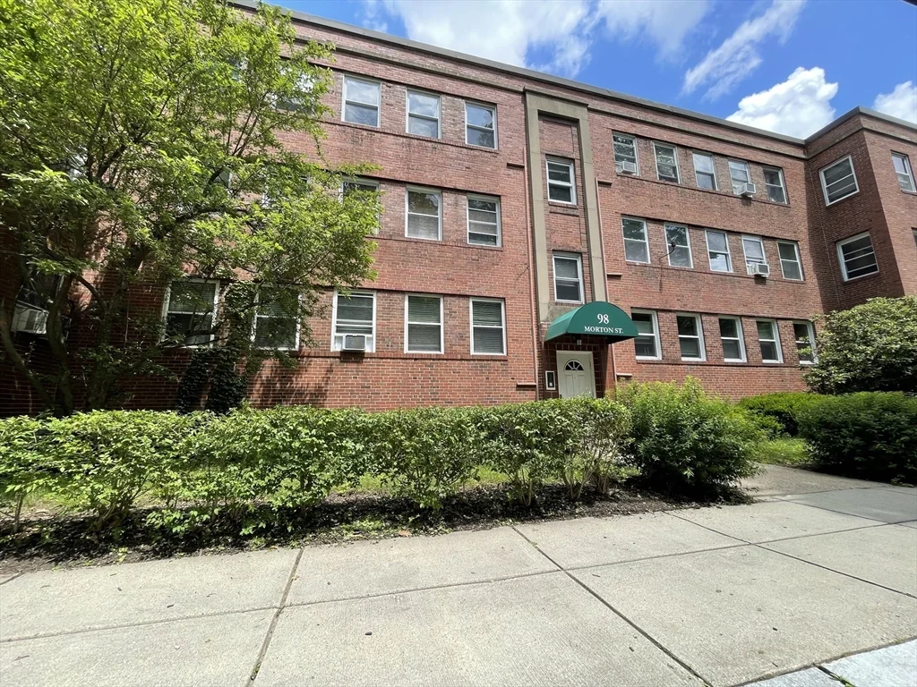 2 bed, 1 bath apartment for rent at 98 Morton St Unit 60C, Jamaica Plain — photo 3 of 17