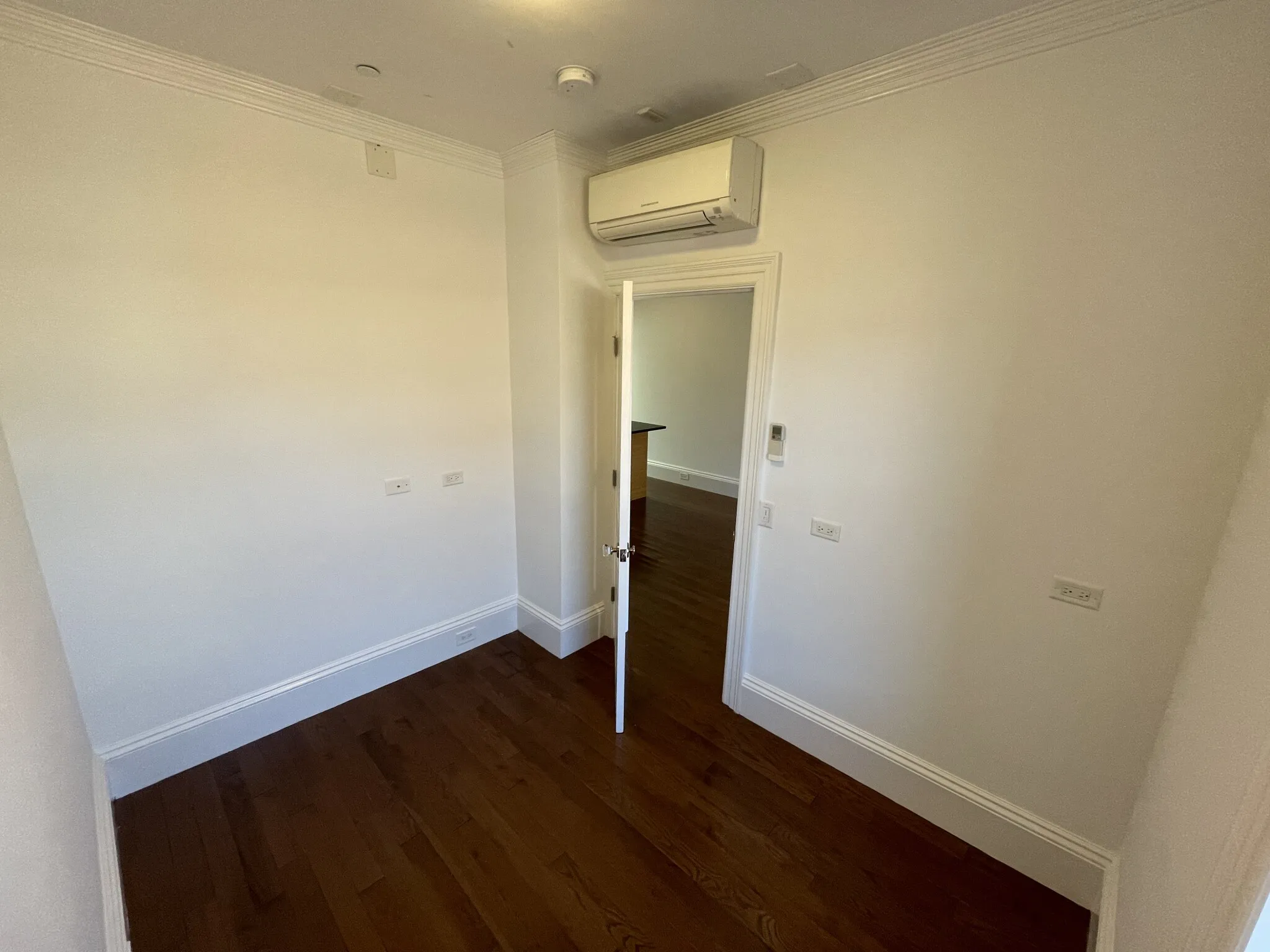 1 bed, 1 bath apartment for rent at 98 Myrtle St Unit 7, Beacon Hill — photo 5 of 8