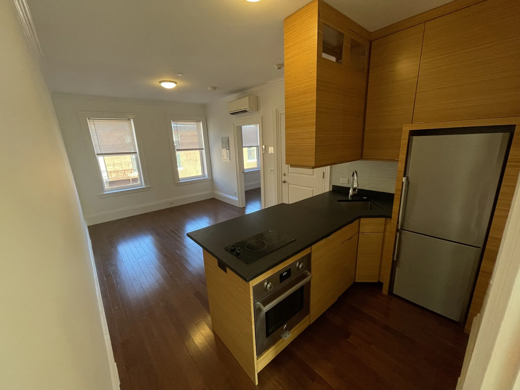 1 bed, 1 bath apartment for rent at 98 Myrtle St Unit 7, Beacon Hill — photo 1 of 8