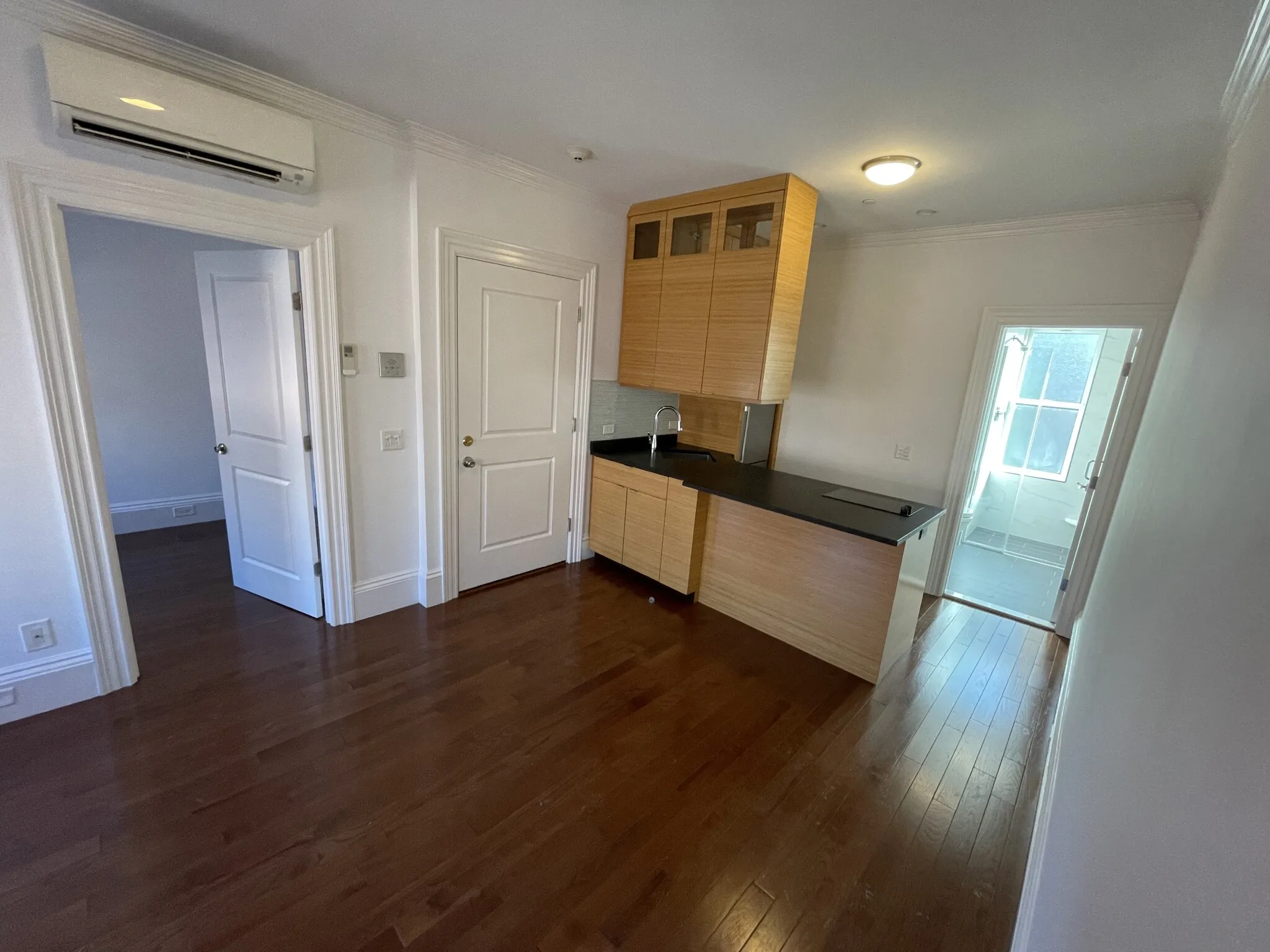 1 bed, 1 bath apartment for rent at 98 Myrtle St Unit 7, Beacon Hill — photo 3 of 8