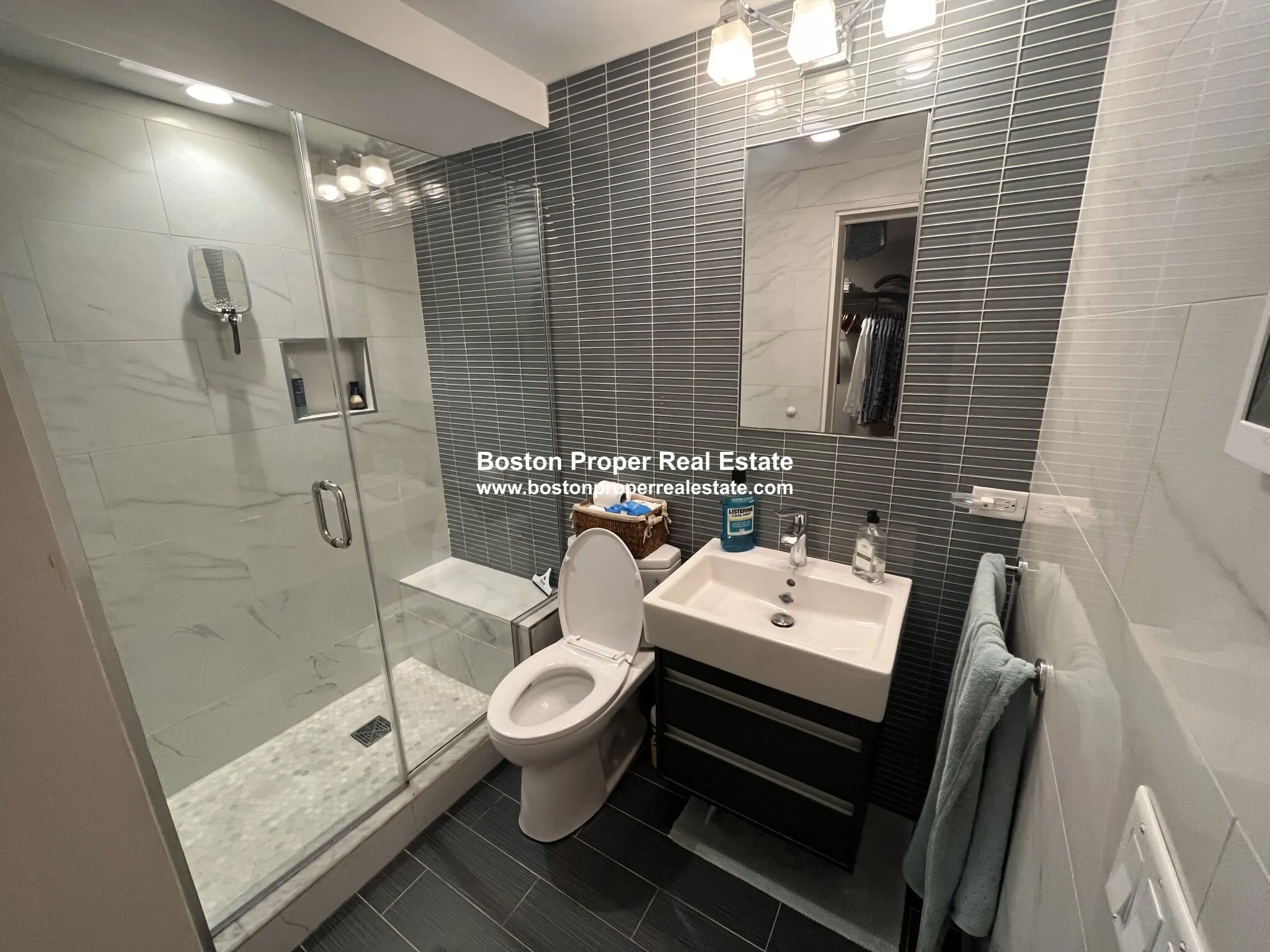 Studio bed, 1 bath apartment for rent at 98 Myrtle St Unit B, Beacon Hill — photo 3 of 9