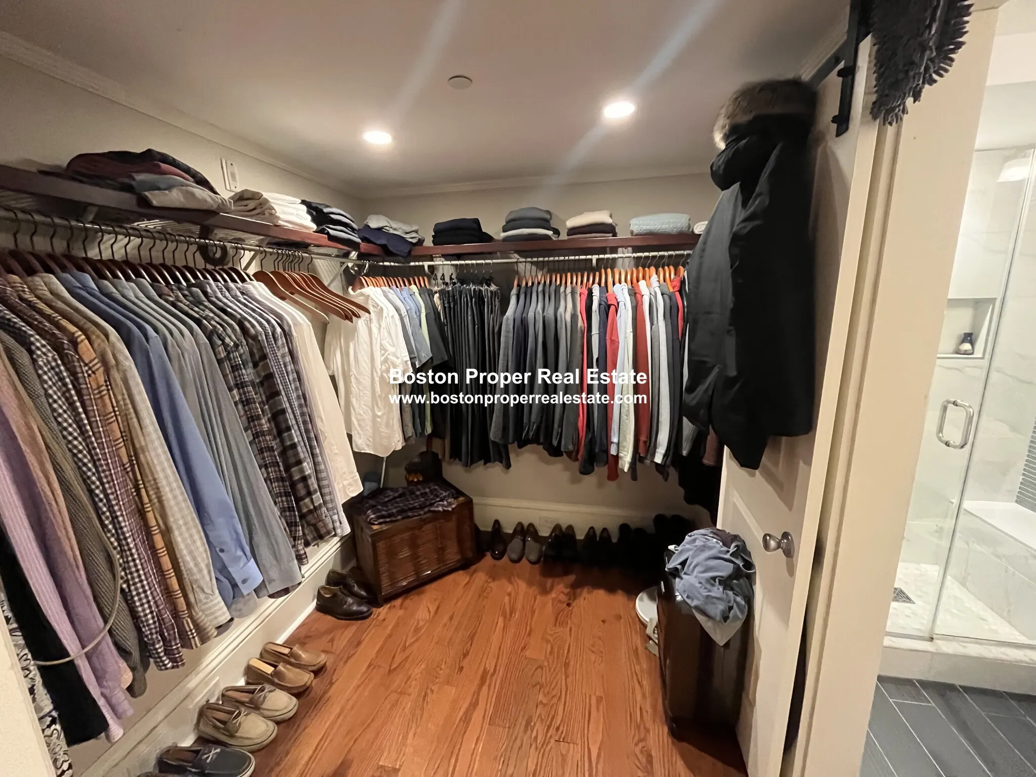 Studio bed, 1 bath apartment for rent at 98 Myrtle St Unit B, Beacon Hill — photo 4 of 9