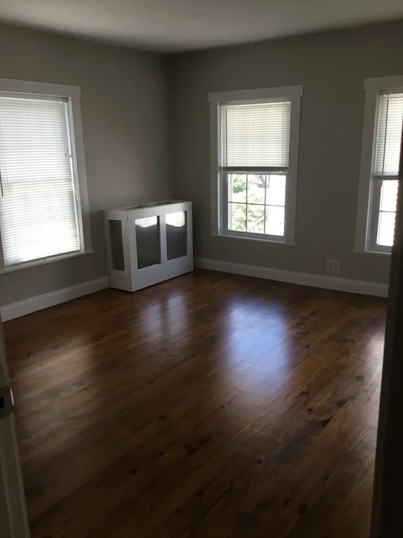 3 bed, 1 bath apartment for rent at 98 North Unit 2, Medfield — photo 10 of 17