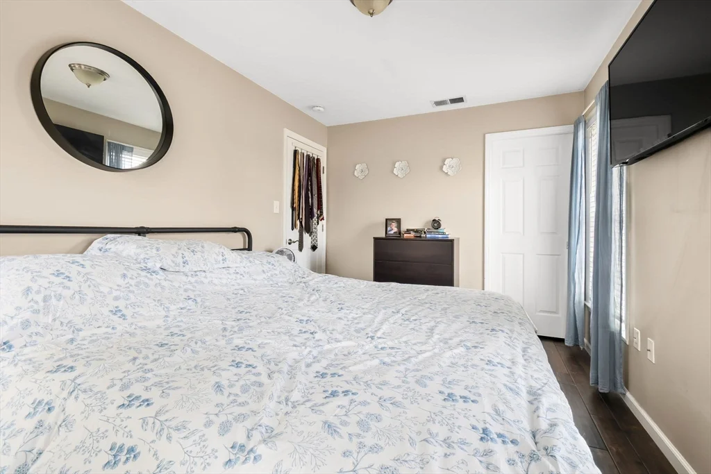 2 bed, 1 bath apartment for rent at 98 Poplar Unit 2, Danvers — photo 15 of 30