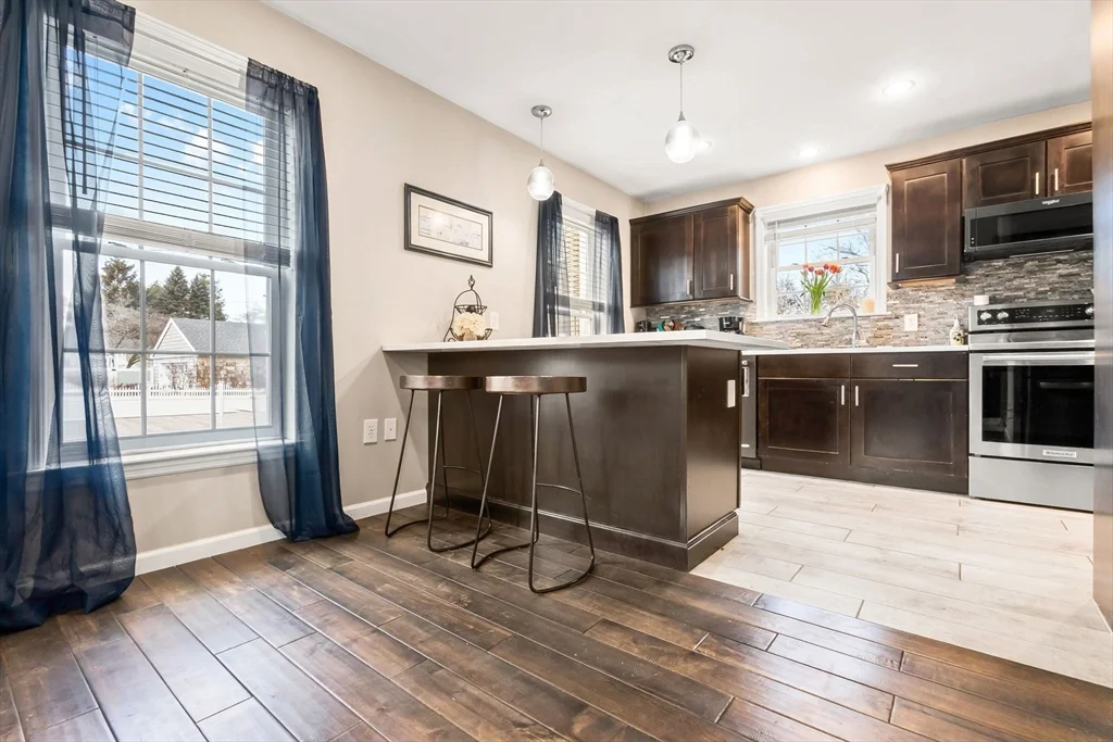2 bed, 1 bath apartment for rent at 98 Poplar Unit 2, Danvers — photo 8 of 30