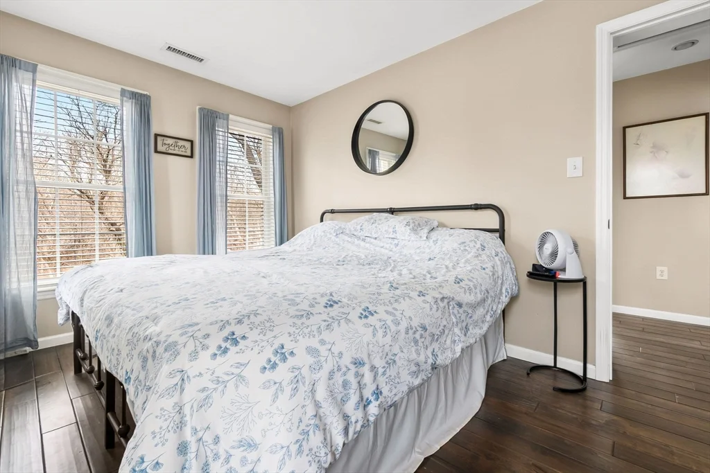 2 bed, 1 bath apartment for rent at 98 Poplar Unit 2, Danvers — photo 16 of 30