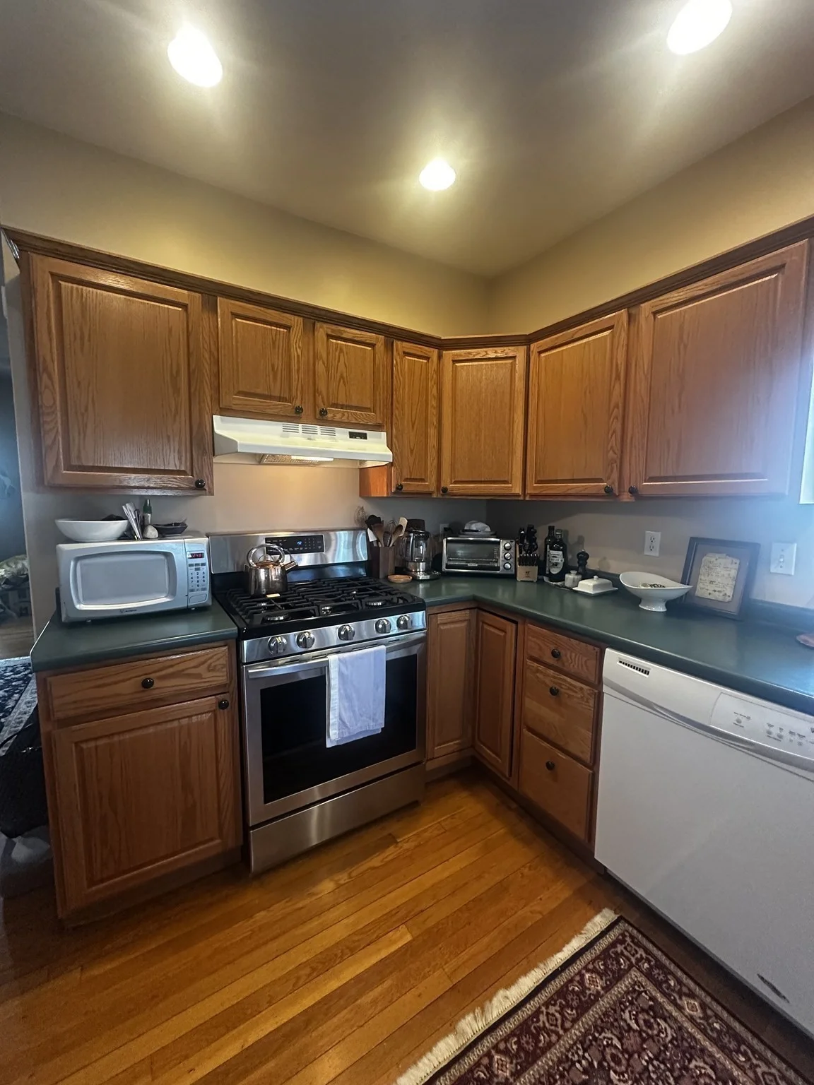 1 bed, 1 bath apartment for rent at 98 Putnam St Unit 1, Quincy — photo 3 of 16