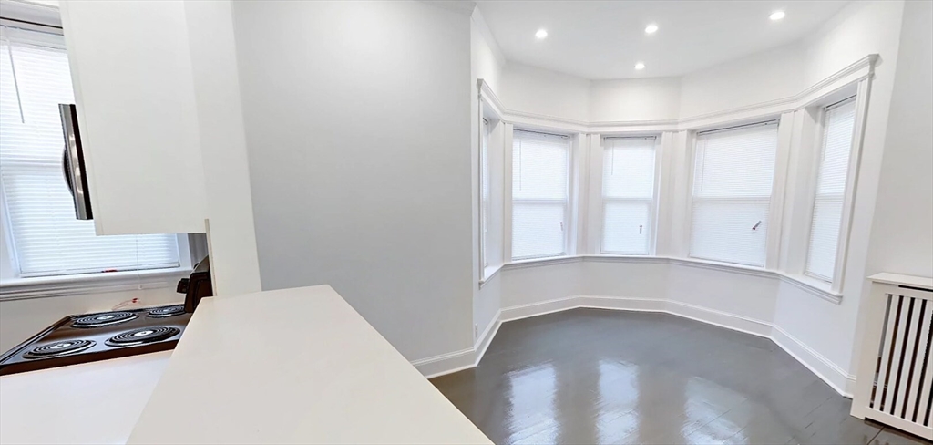 1 bed, 1 bath apartment for rent at 98 Queensberry St Unit 1, Fenway — photo 3 of 7