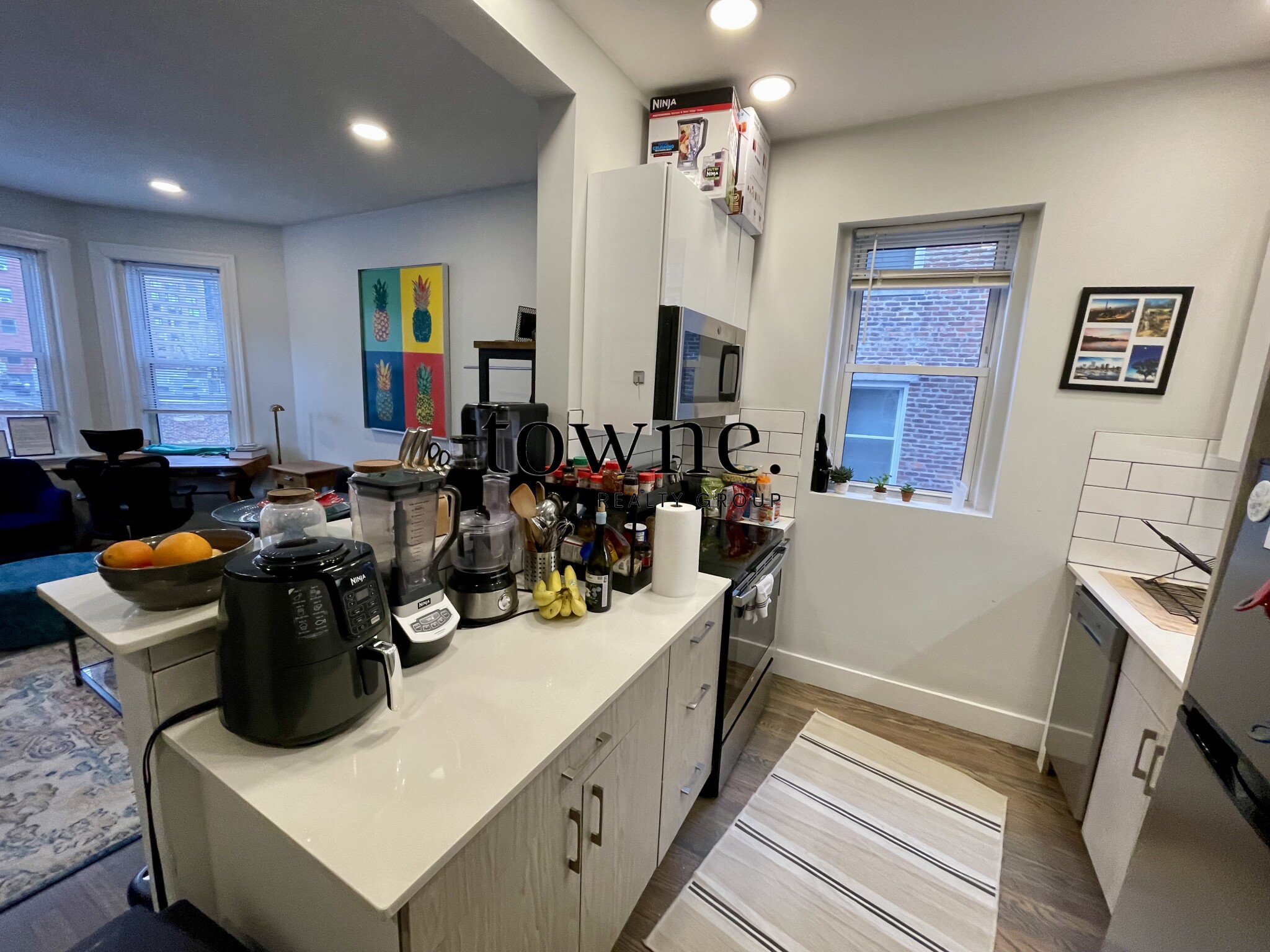1 bed, 1 bath apartment for rent at 98 Queensberry St Unit 6, Fenway