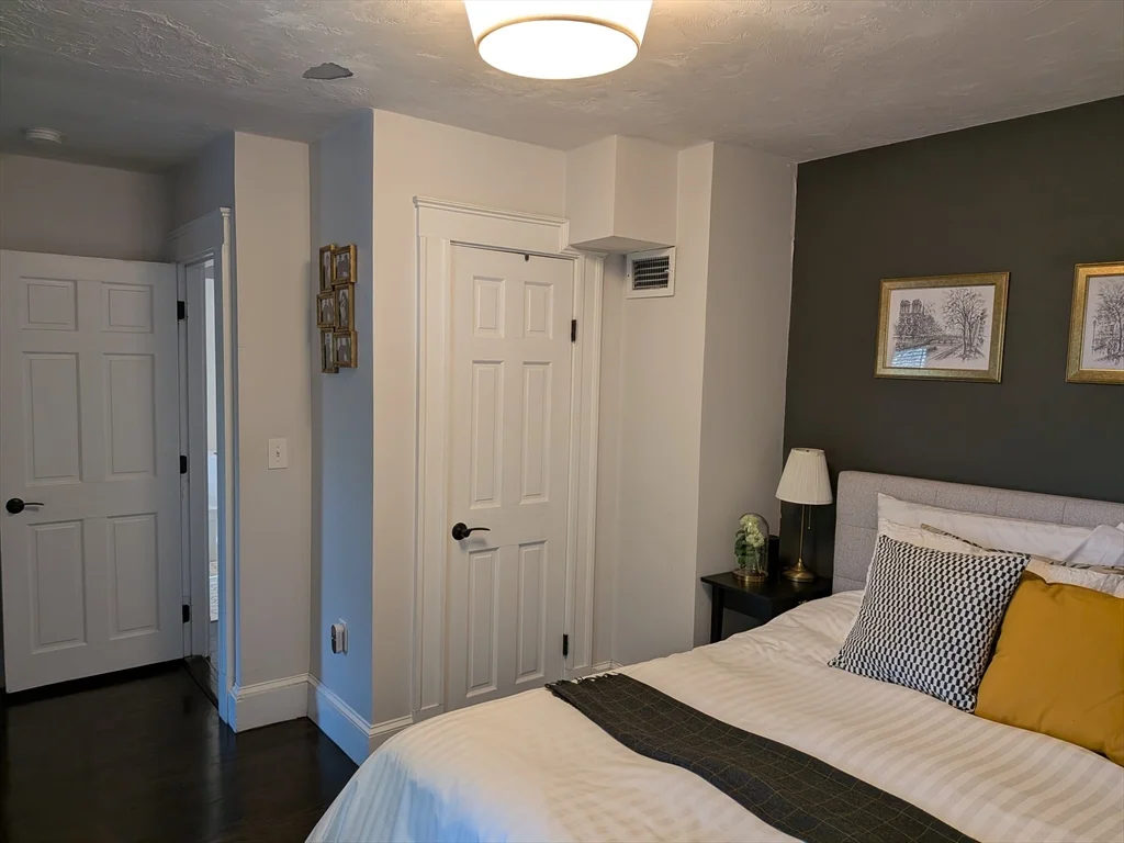3 bed, 2 bath apartment for rent at 98 Rock Glen Rd, Medford — photo 22 of 30