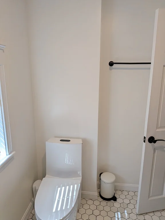 3 bed, 2 bath apartment for rent at 98 Rock Glen Rd, Medford — photo 18 of 30