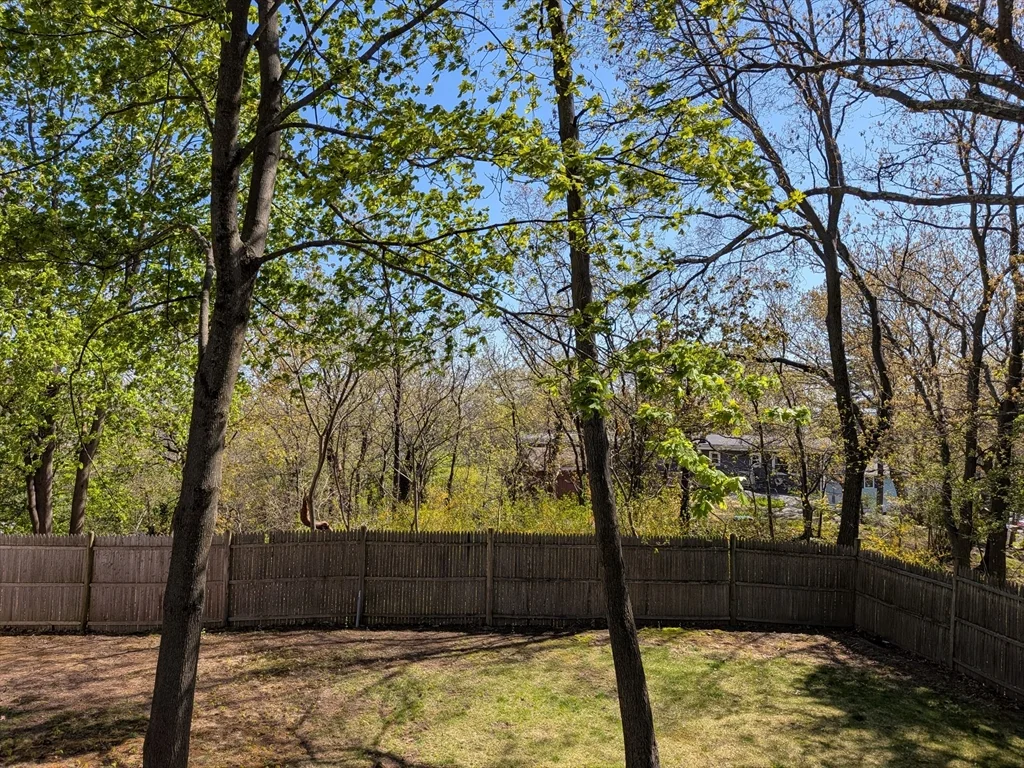 3 bed, 2 bath apartment for rent at 98 Rock Glen Rd, Medford — photo 5 of 30