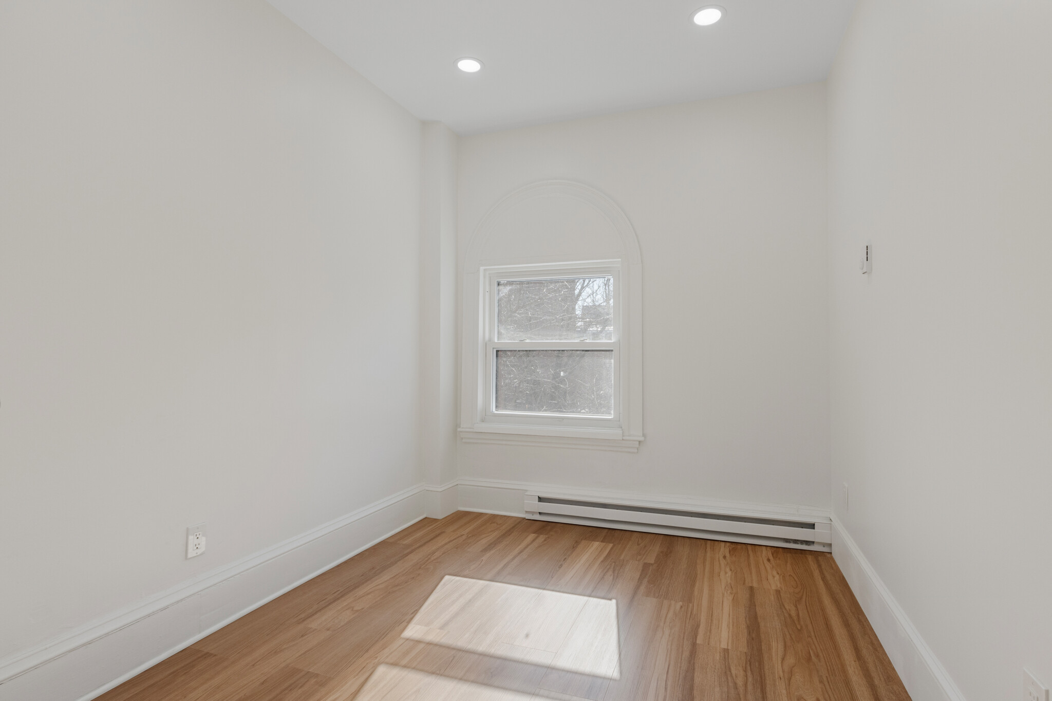 1 bed, 1 bath apartment for rent at 98 Saint Botolph St Unit 7, Back Bay — photo 8 of 10